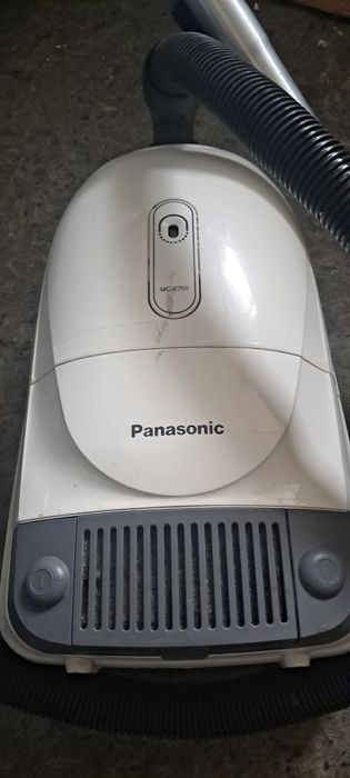 пылесос Panasonic MC-E750. Panasonic Состояние! Рабочий.