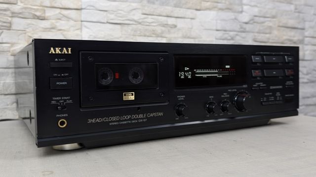 AKAI DX-57 Wysokiej klasy magnetofon kasetowy 3-głowicowy