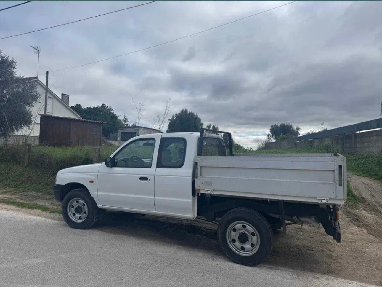 Vendo carrinha 4x4 Mazda