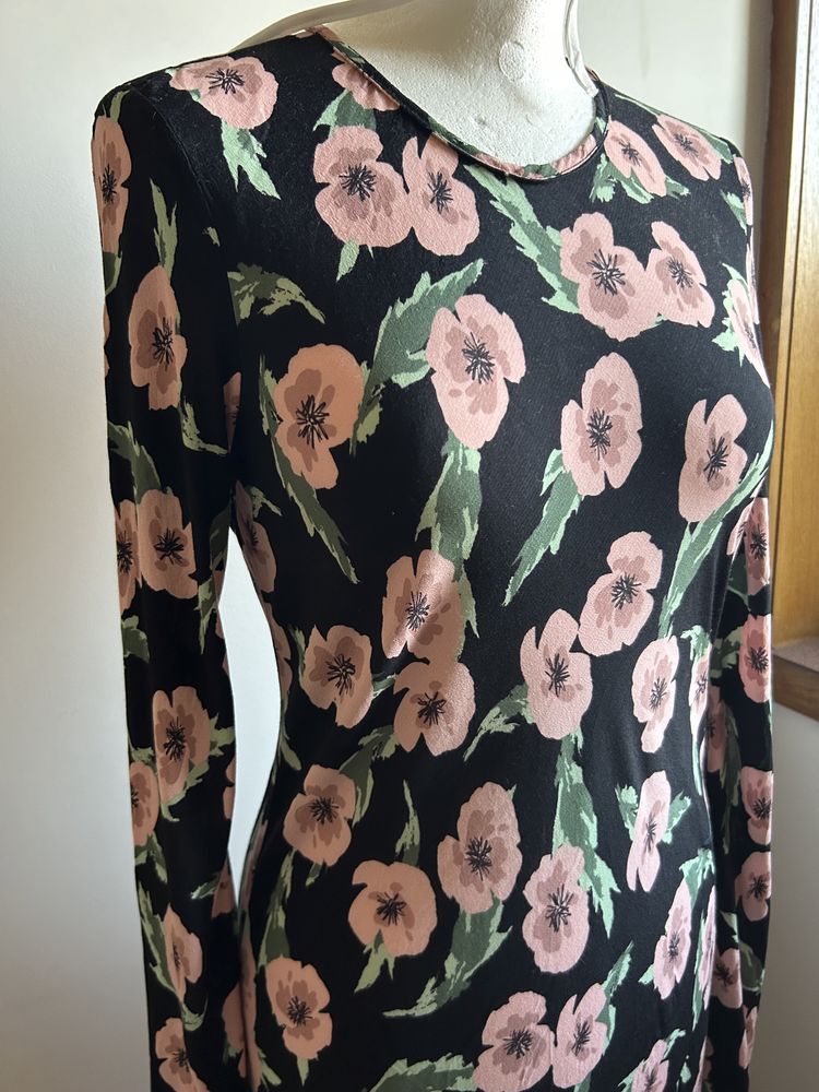 Bonito vestido estampado que veste 38/40/42