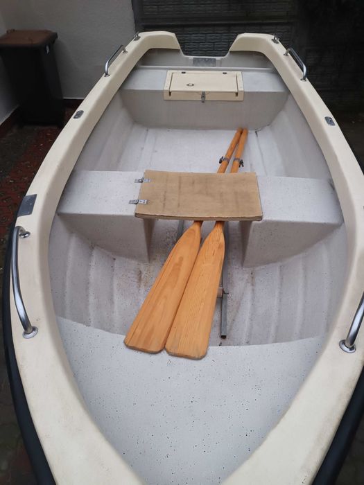 Łódź wędkarska + wozek transportowy