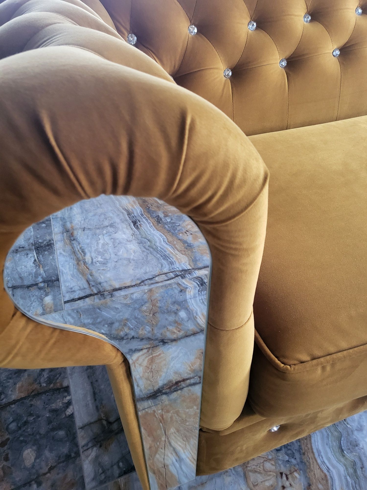 Fotel glamour velvet z krysztalkami