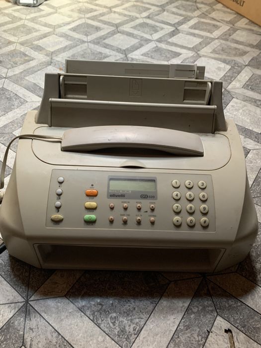 Maquinas de escrever + Fax