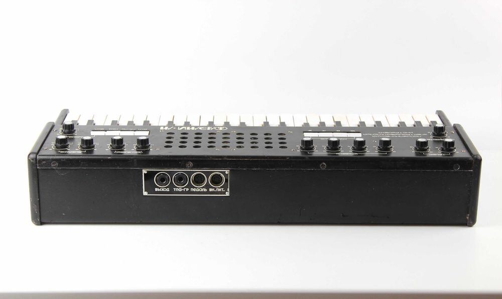 Советский синтезатор Фаэми -М