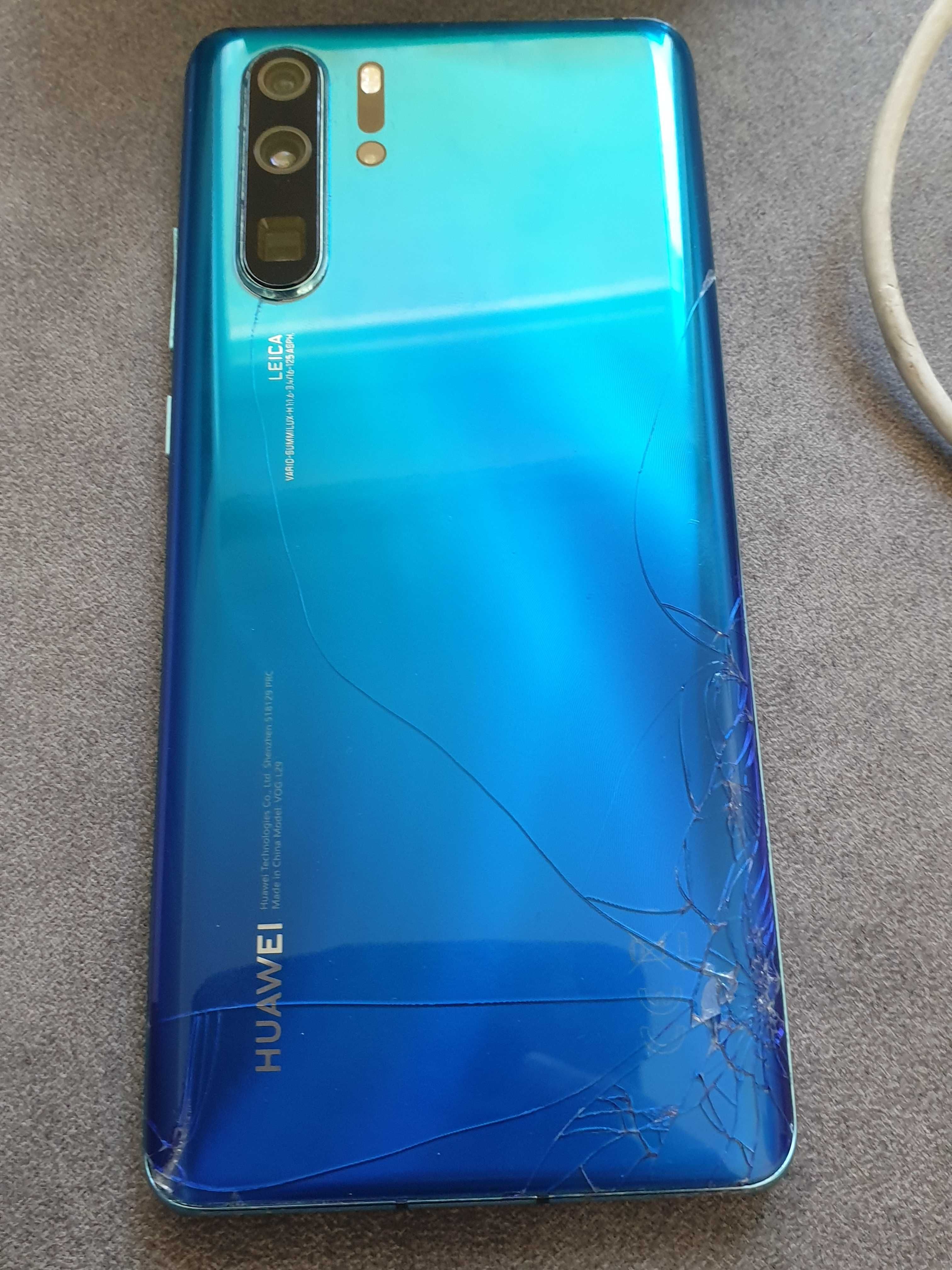 Smartfon Huawei P30 Pro 6 GB / 128 GB Cały Zestaw