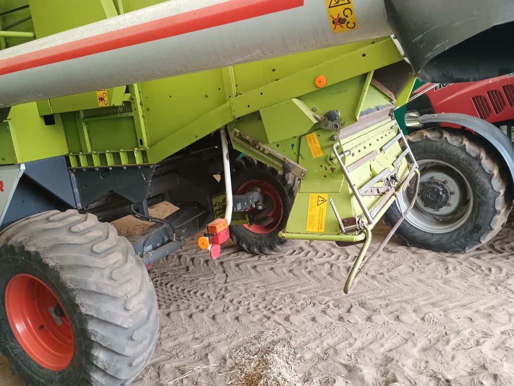 Sprzedam sieczkarnia do kombajnu Claas dominator vx 88