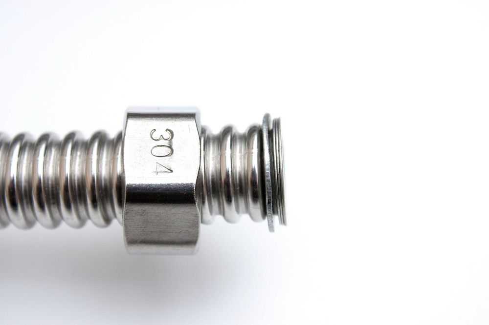 Труба гофрована нержавіюча відпалена 304 на заміну мідної труби