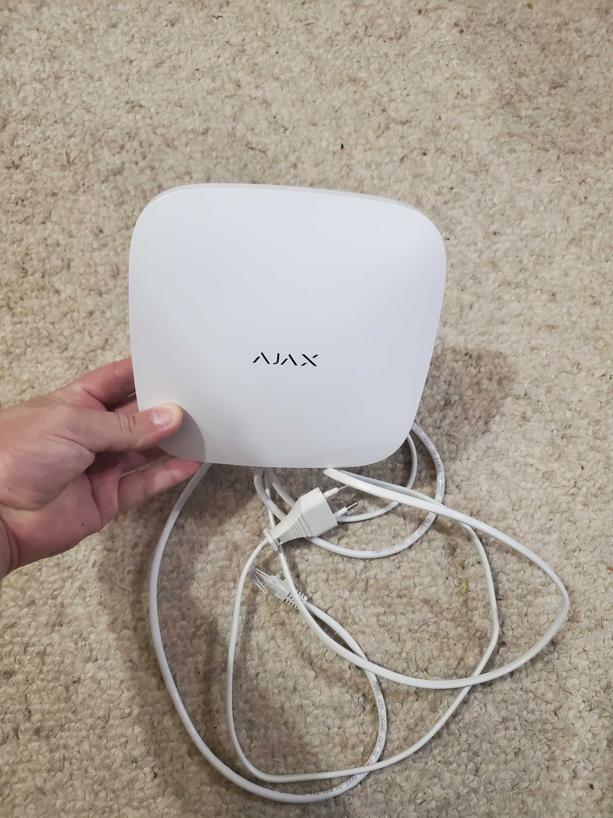 продам hub2 ajax. сигнализация