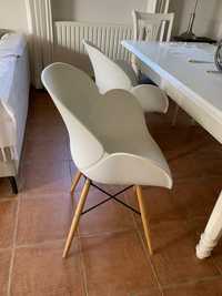 4 cadeiras brancas nórdicas (tipo Eames)