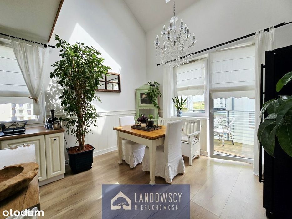 Dwupoziomowy apartament w pełni umeblowany