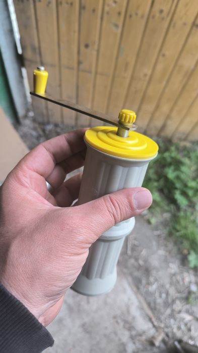 Ручная мельница для измельчения перца