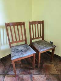 Krzesła drewniane do jadalni stołu tapicerowane