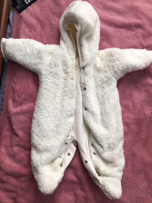 Одяг на дівчику пакетом