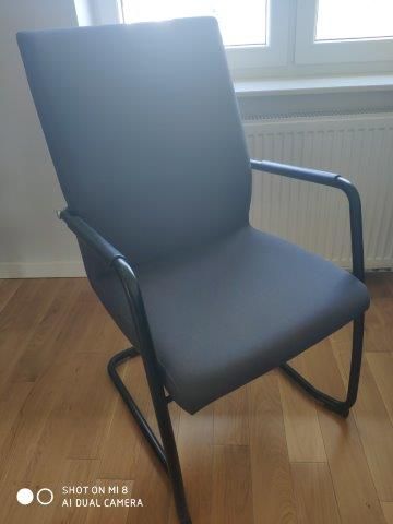 krzesło  stricte biurowe