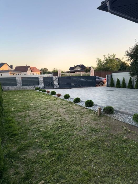 Продаж! Сучасний будинок 1км від м. Чернівці