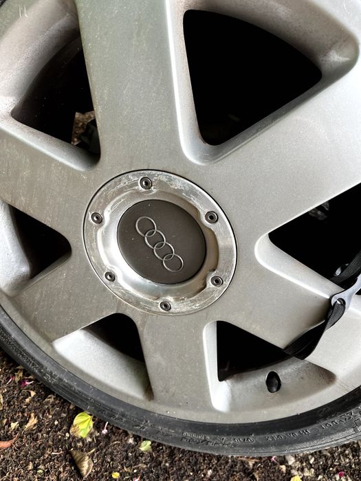 Vendo Audi TT descapotável cinzento - PF LER DESCRIÇÃO