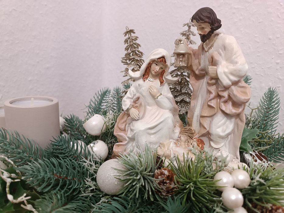 Stroik kompozycja świąteczna ze Świętą Rodziną duży podświetlany