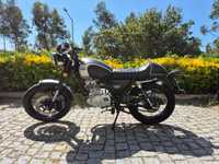 Mash Cafe Racer Black Edition 125 + casaco + capacete