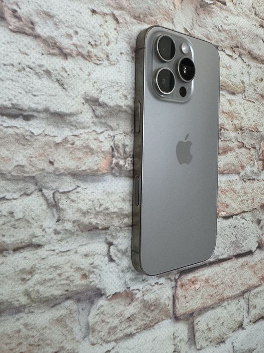 Iphone 16 Pro 256gb neverlock E-sim Natural titanium 1040$