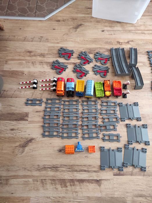 Sprzedam LEGO Duplo pociąg + dodatki