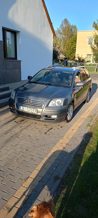 Sprzedam Toyotę Avensis