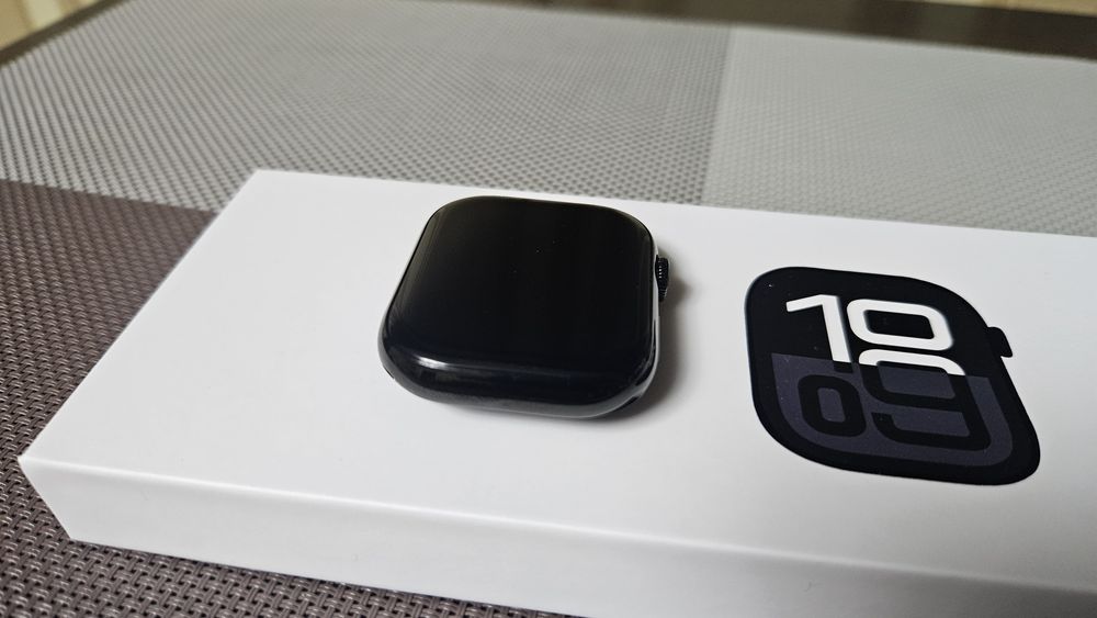 Часы Apple Watch 10s