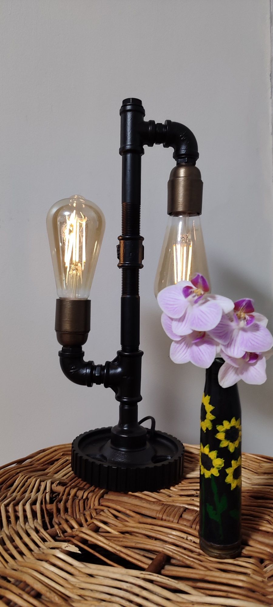 Лампа в стилі лофт