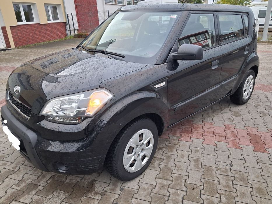 Kia Soul 1.6 benz z klimą modell 2009 do poprawek lakierniczych