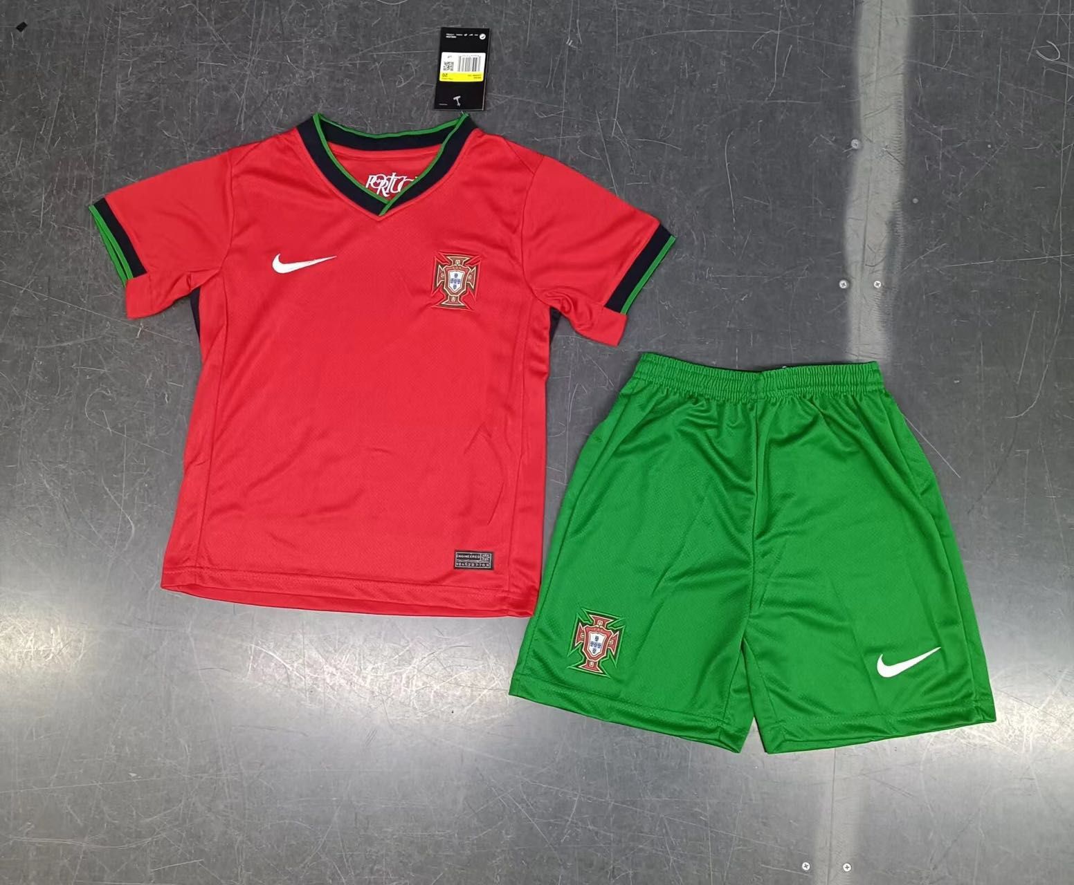 Equipamento e camisola portugal euro 2024