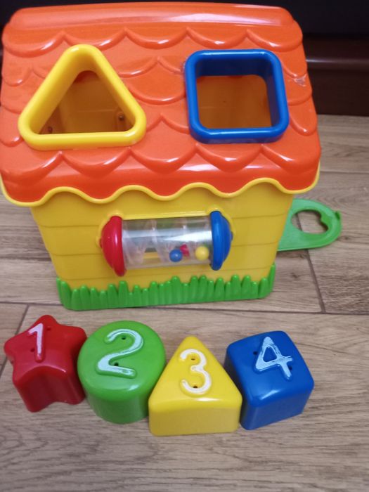 Хатка сортер італія