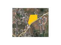 Loteamento com 1,81 hectares no Casal do Sarge