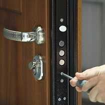 Установка, замена сердцевины замка, дверных замков, поворотных ручек