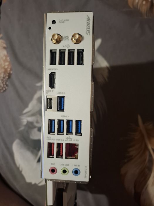 Gigabyte B650E Aorus Elite X AX