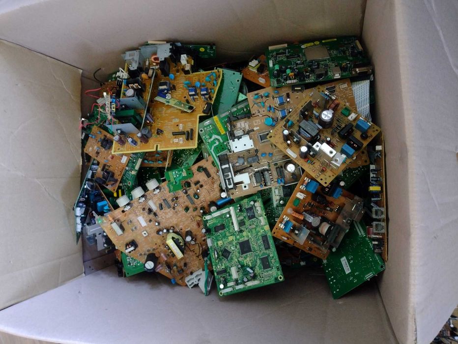 Złom elektroniczny, płytki