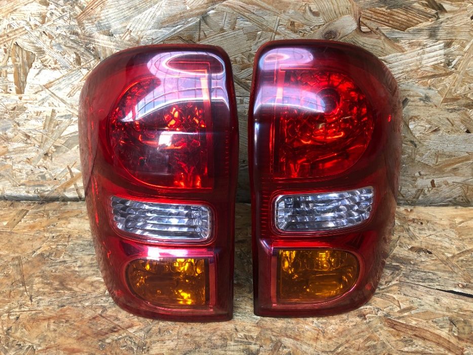 Lampa/ Reflektor tylny lewy prawy Toyota Rav 4 Lift 5 Drzwi