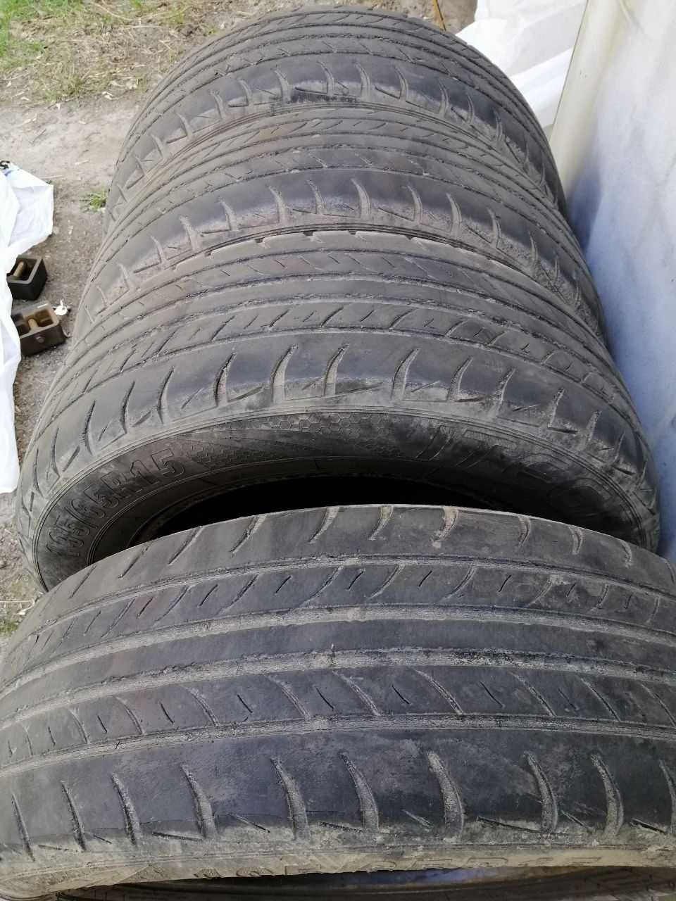 Продам ГУМУ Rosava Itegro 195/65 R15 91H