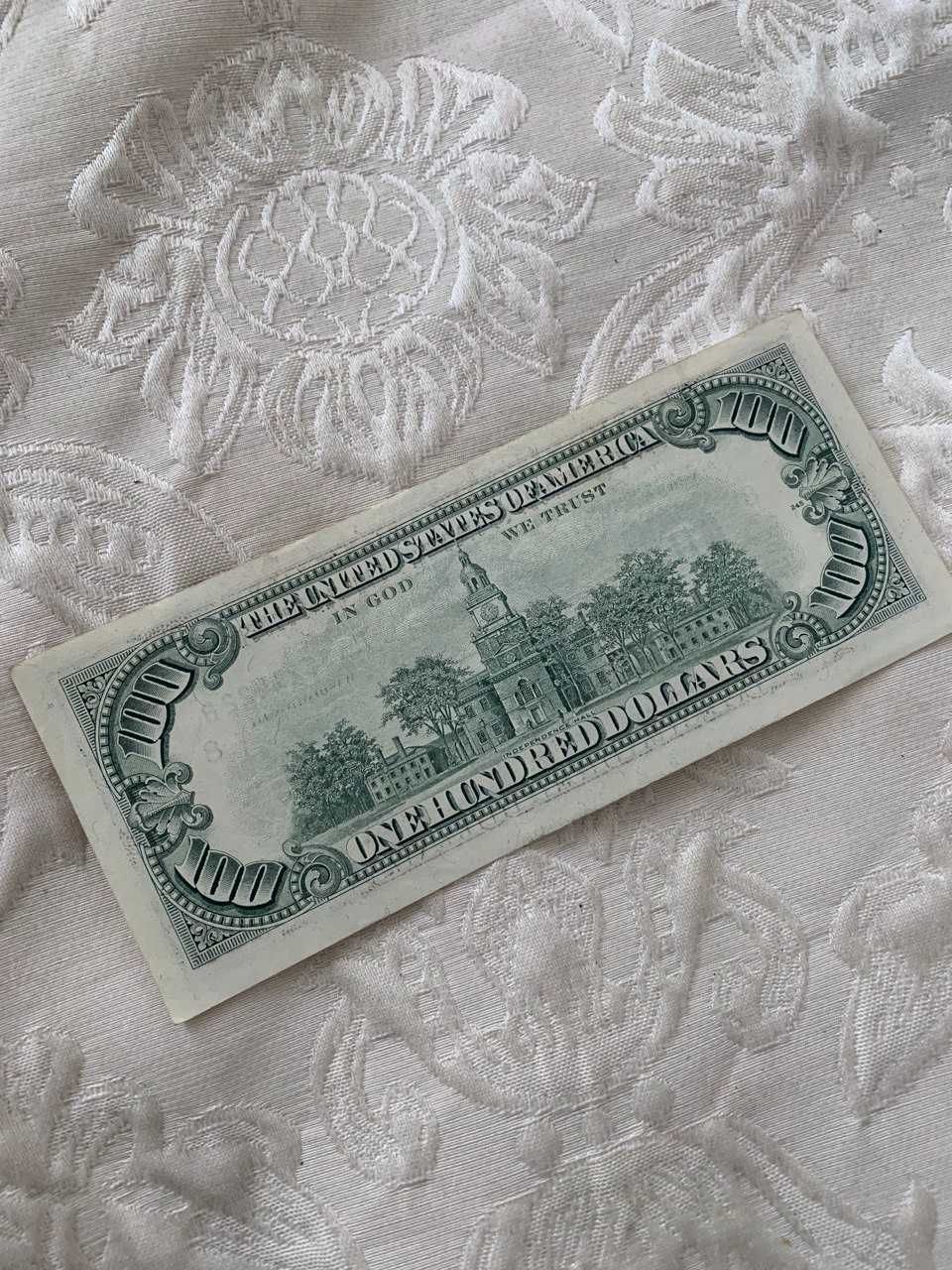 100 доларів 1990 H