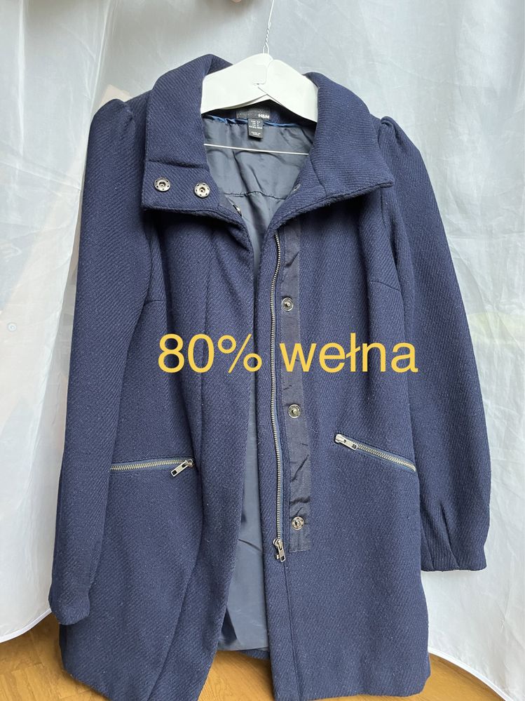 Granatowy płaszczyk wełniany 80% wełna H&M 34 xs, po pralni
