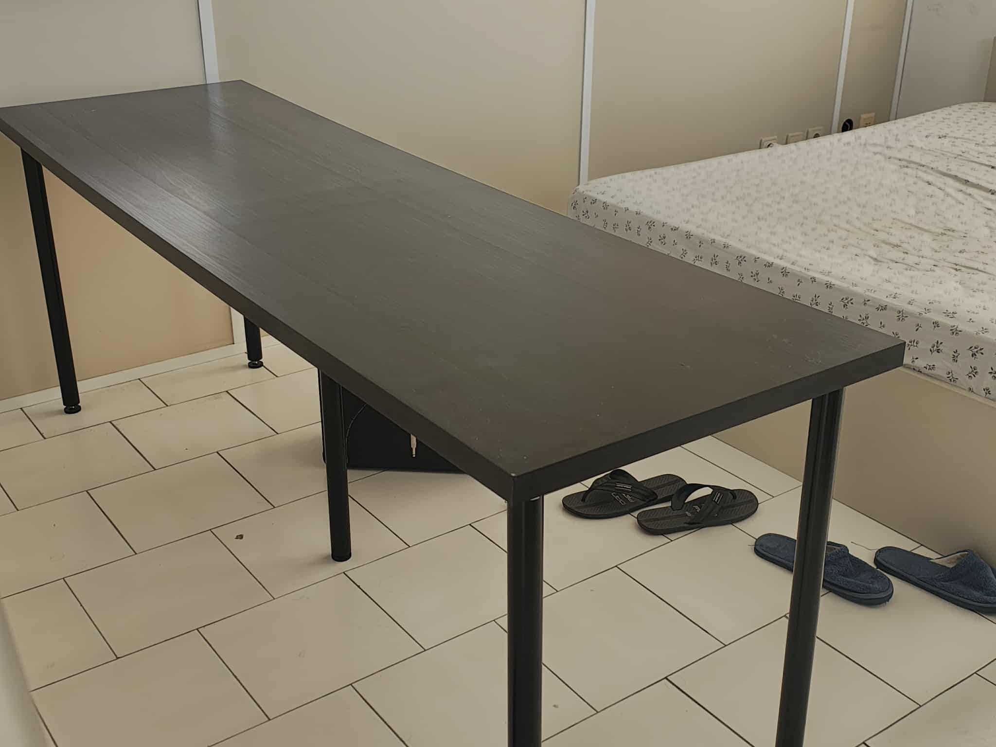 Mesa Simples e Moderna IKEA