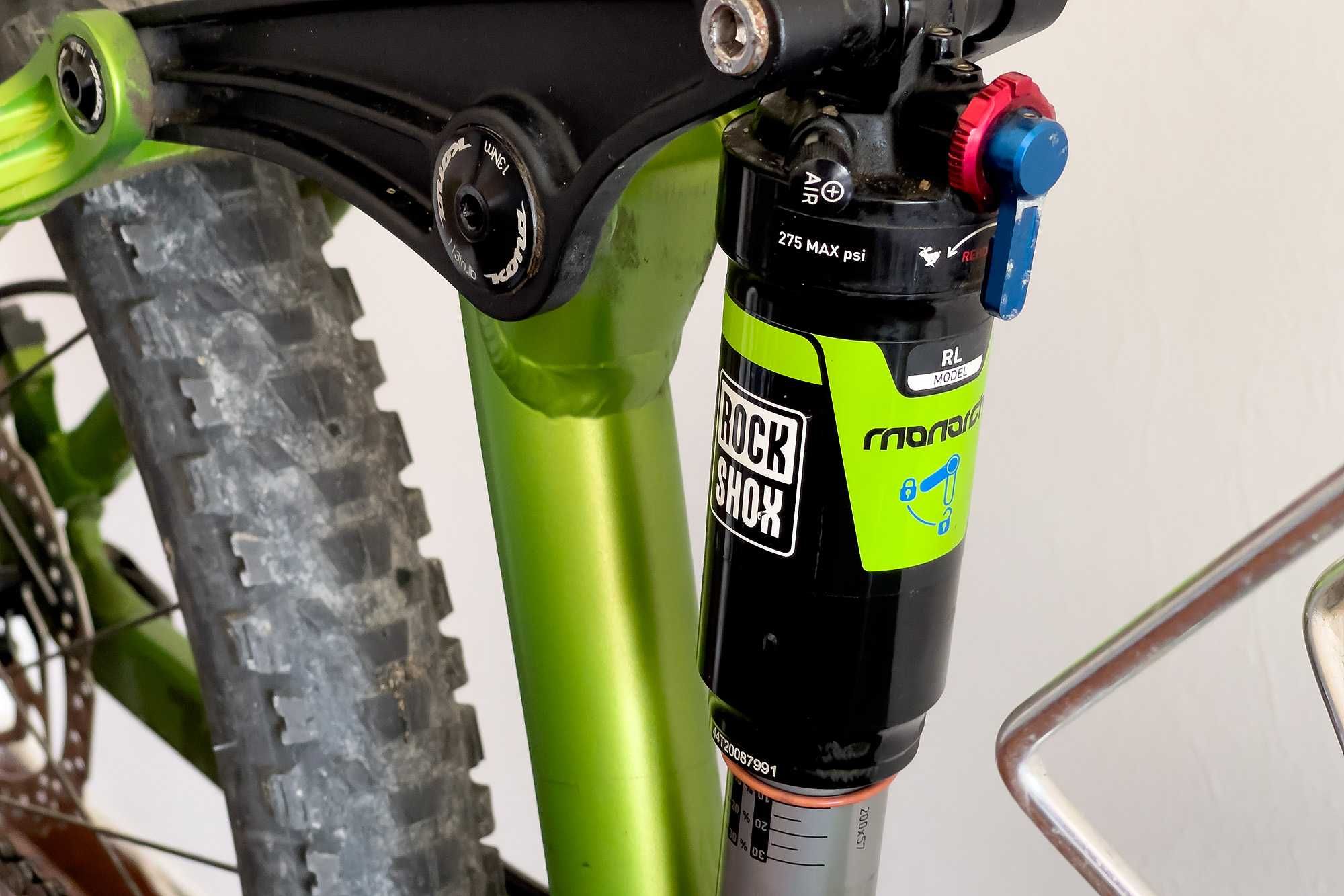 Bicicleta BTT Kona Tanuki DL com melhoramentos