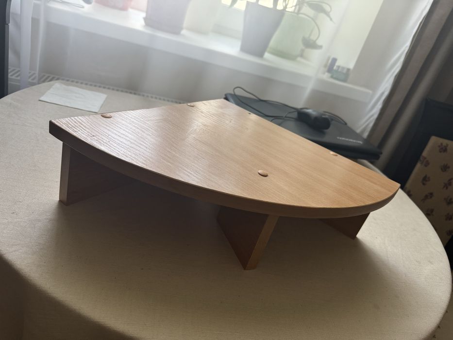 Полки для компьютерного стола