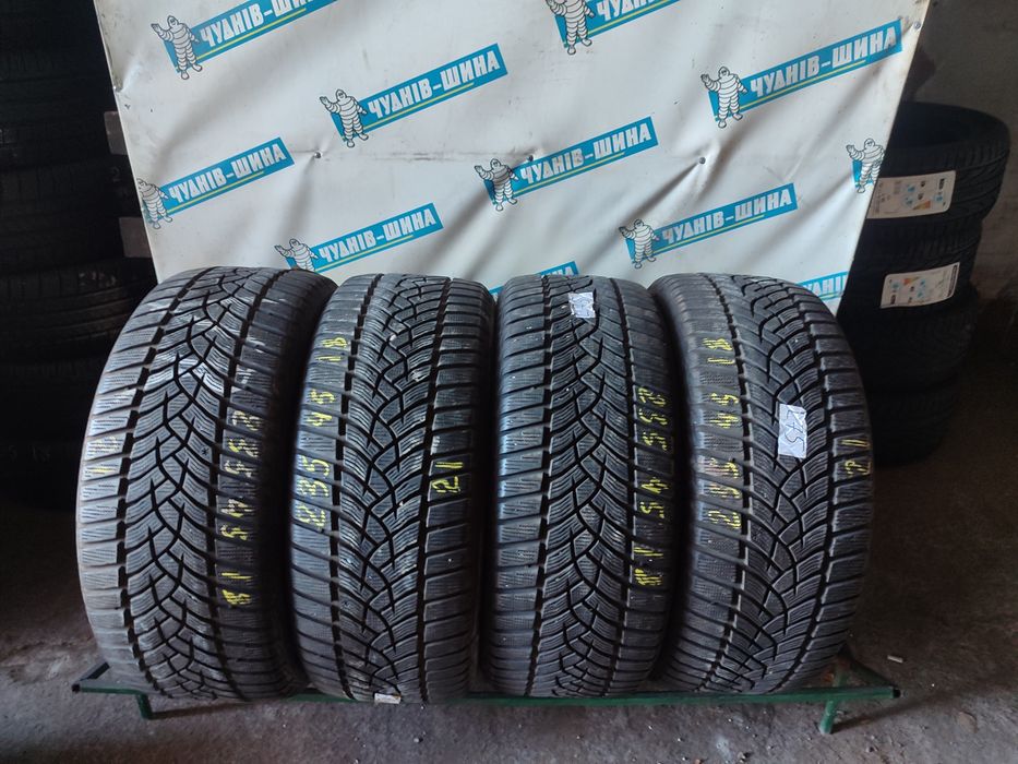 Шини goodyear 235/45 r18 зима 21 рік