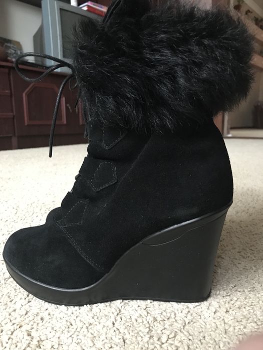 Зимові ботинки жіночі