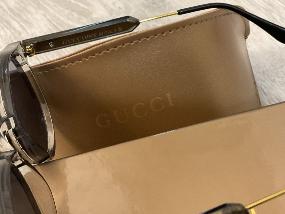 Жіночі сонцезахисні окуляри Gucci