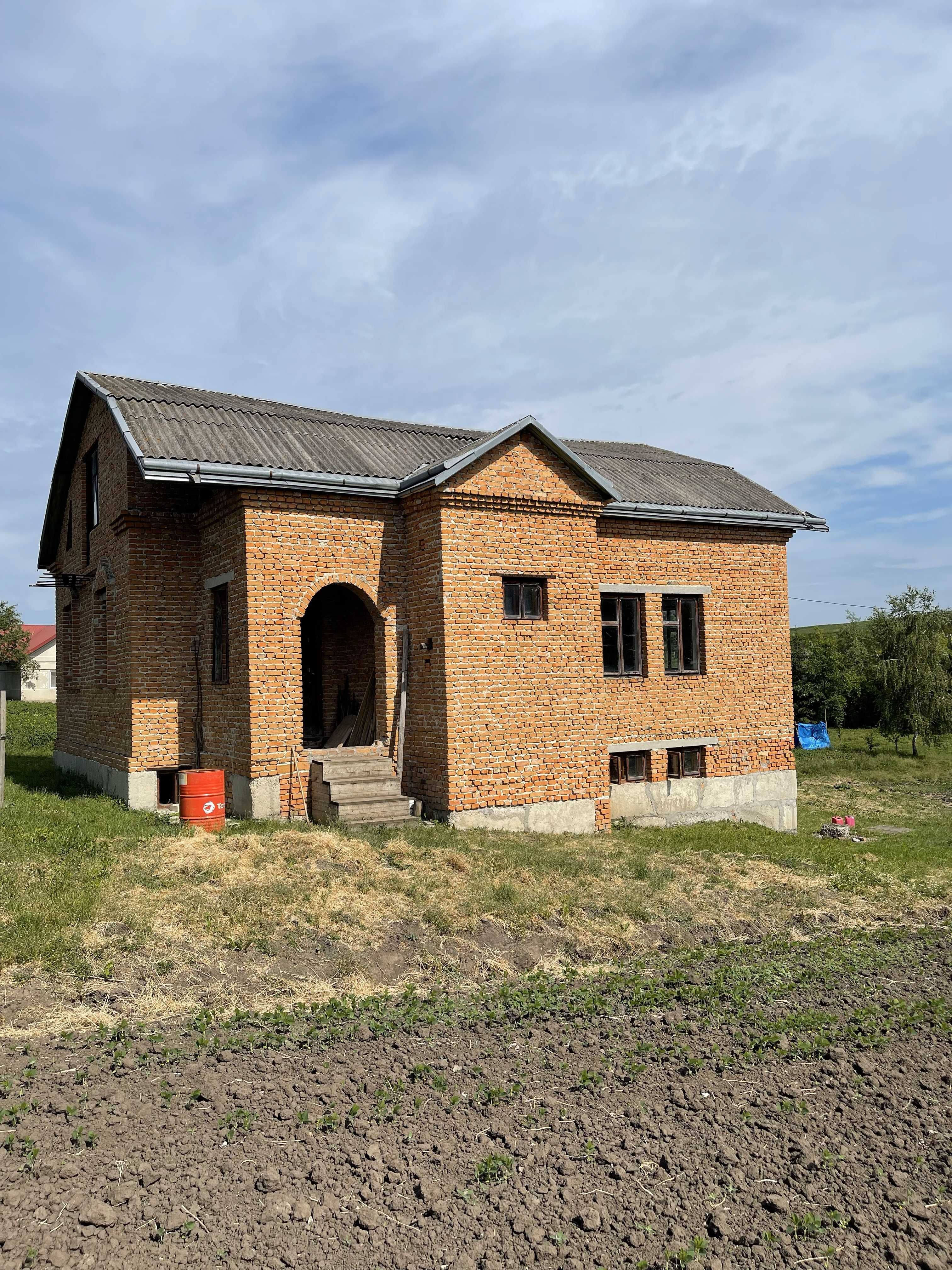 Продається незавершене будівництво, земельна ділянка (біля Тернополя)