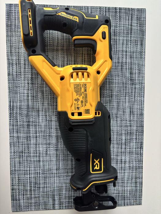 Piła szablasta lisica akumulatorowa DCS382 DeWalt 20v
