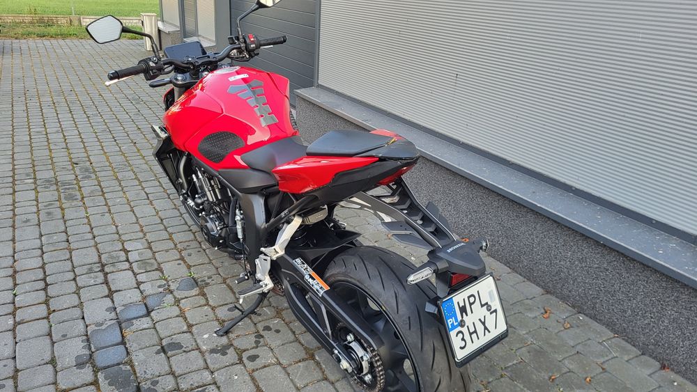 Honda CB 1000 Hornet po slizgu