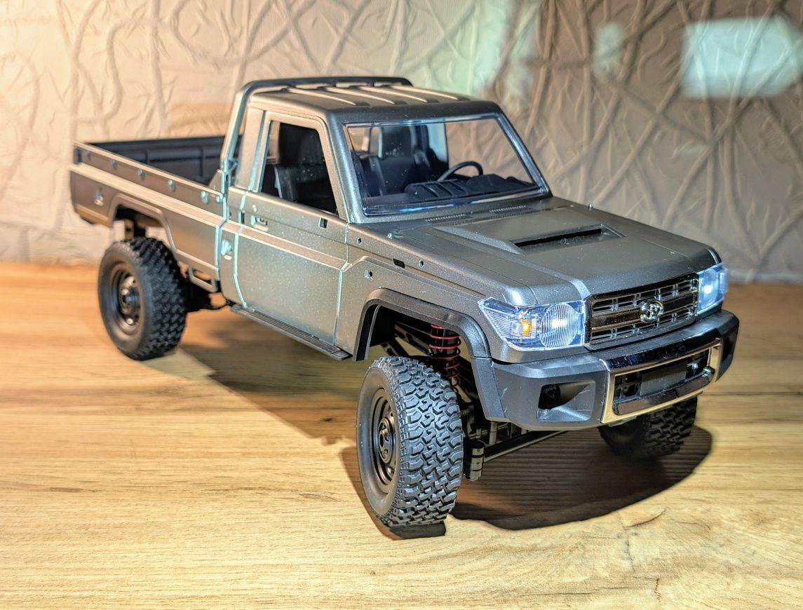 Машинка на радіокеруванні MN82 / MN82 Pro / Toyota Land Cruiser LC79