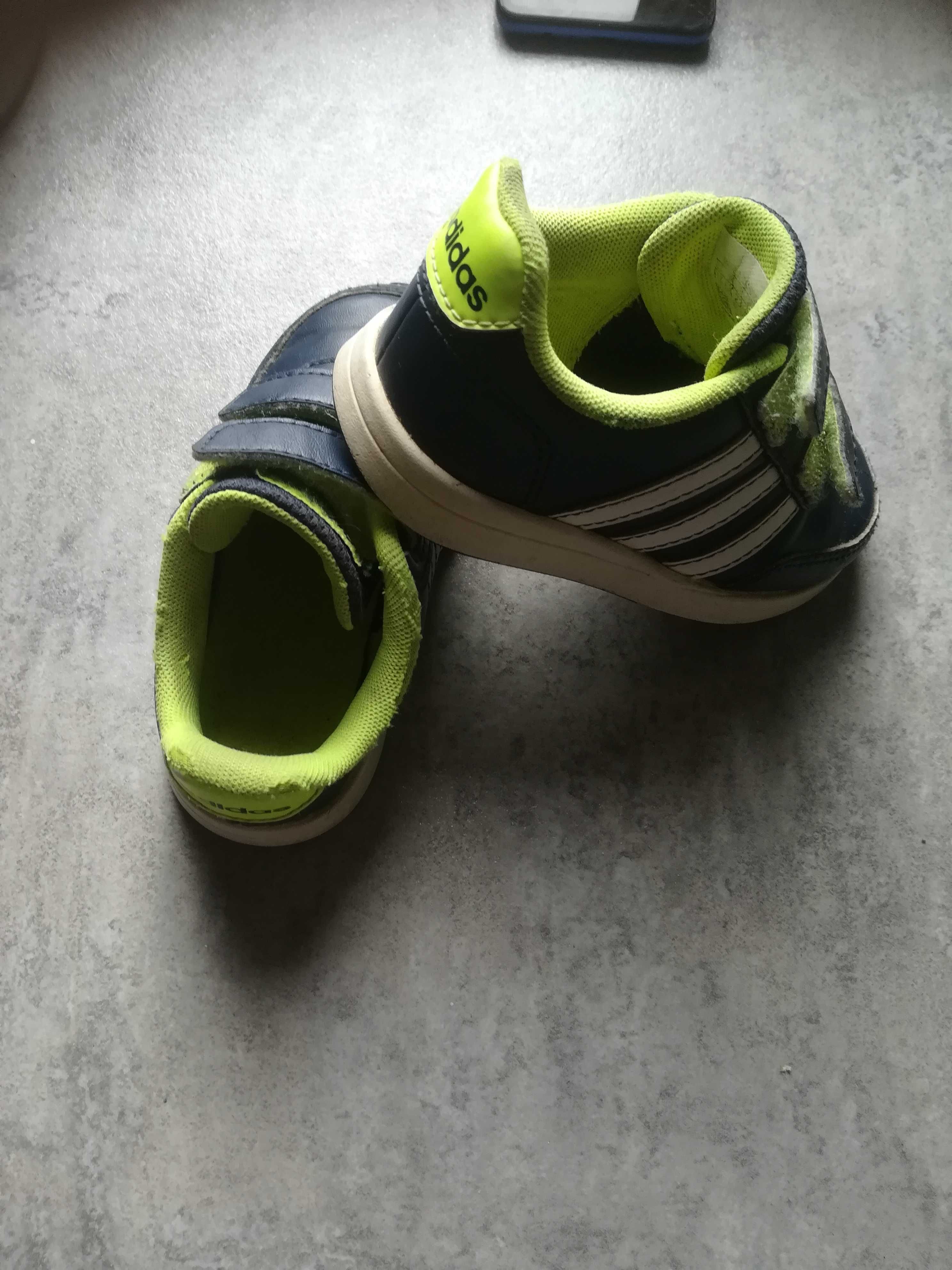 Buty adidas dla chłopca 23