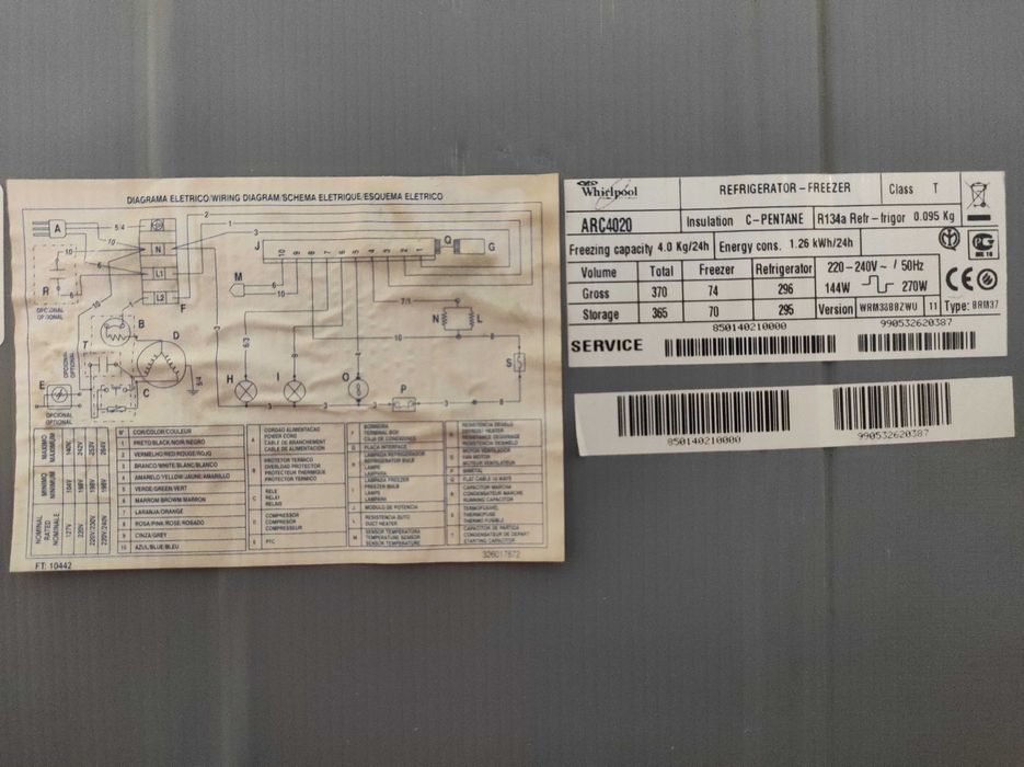 Холодильник Whirlpool ARC4020 Class T